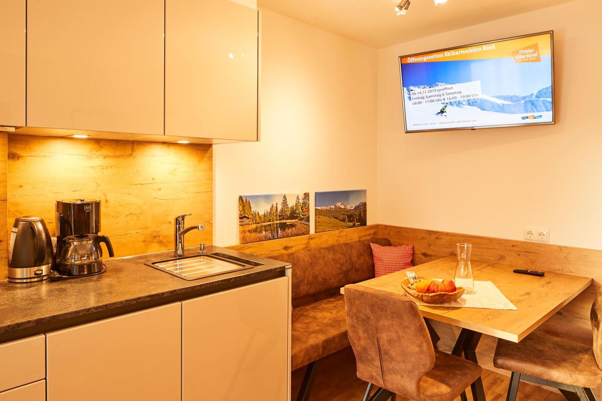 Das Edelweiss - Apartment Kuprian リート・イム・オーバーインタール エクステリア 写真